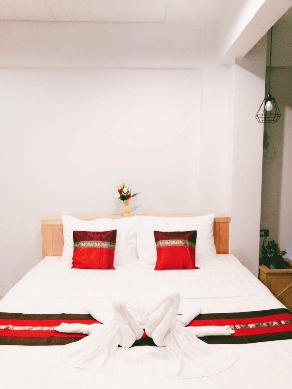 Little Lanna Guesthouse Chiang Mai Buitenkant foto