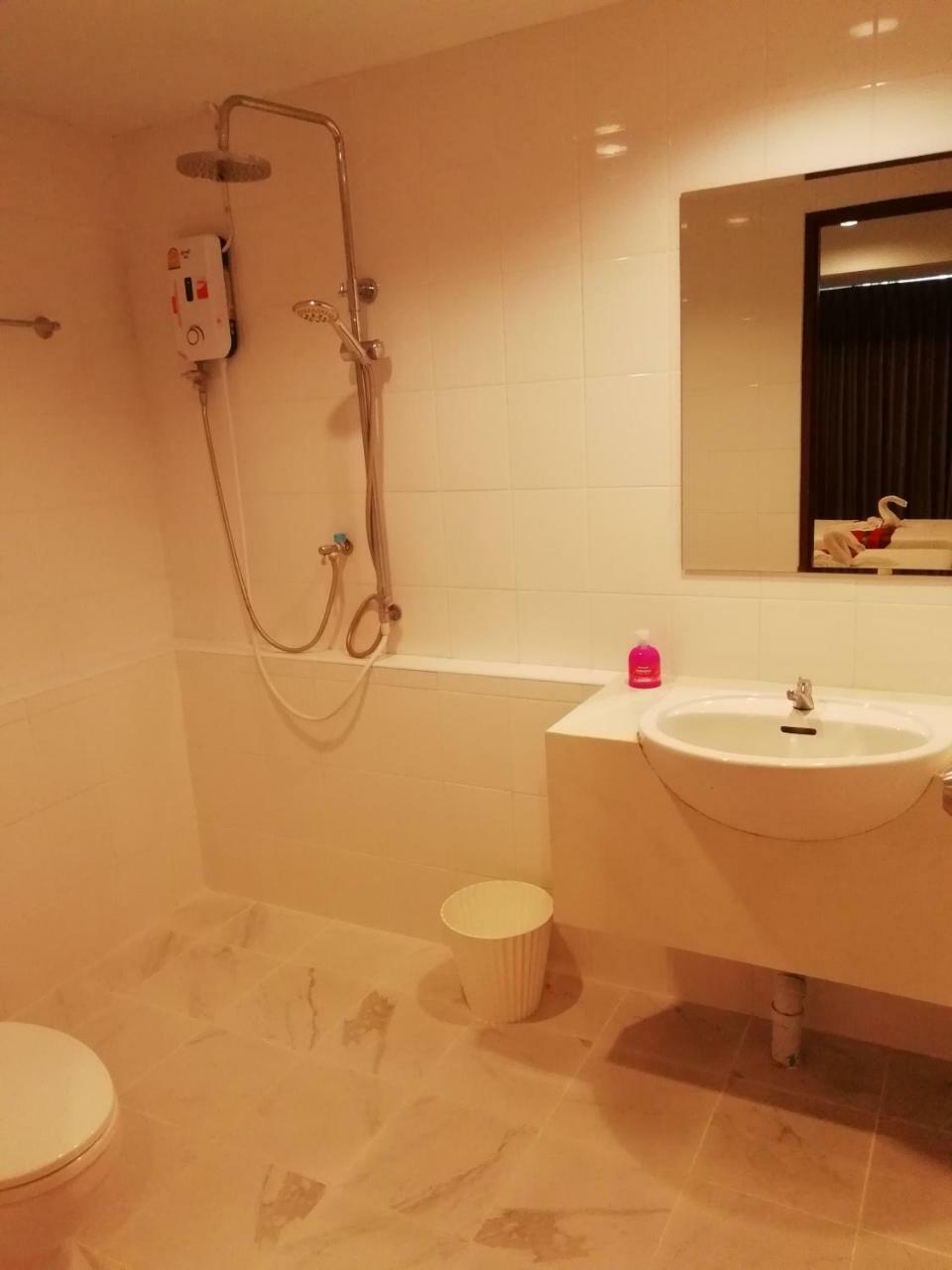 Little Lanna Guesthouse Chiang Mai Buitenkant foto